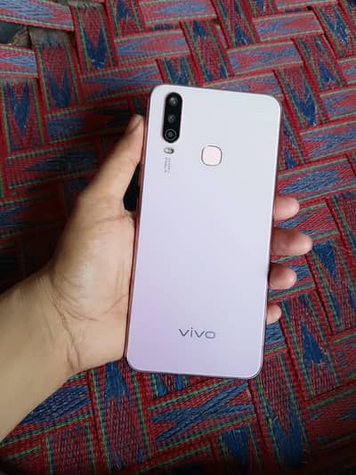Vivo Y17