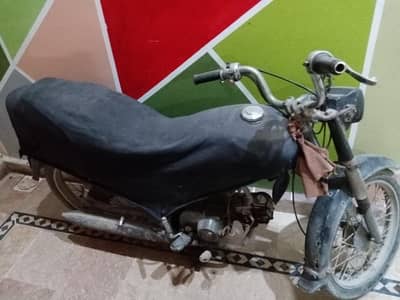 kick  start all ok 1982 model Honda japani urgent sale
