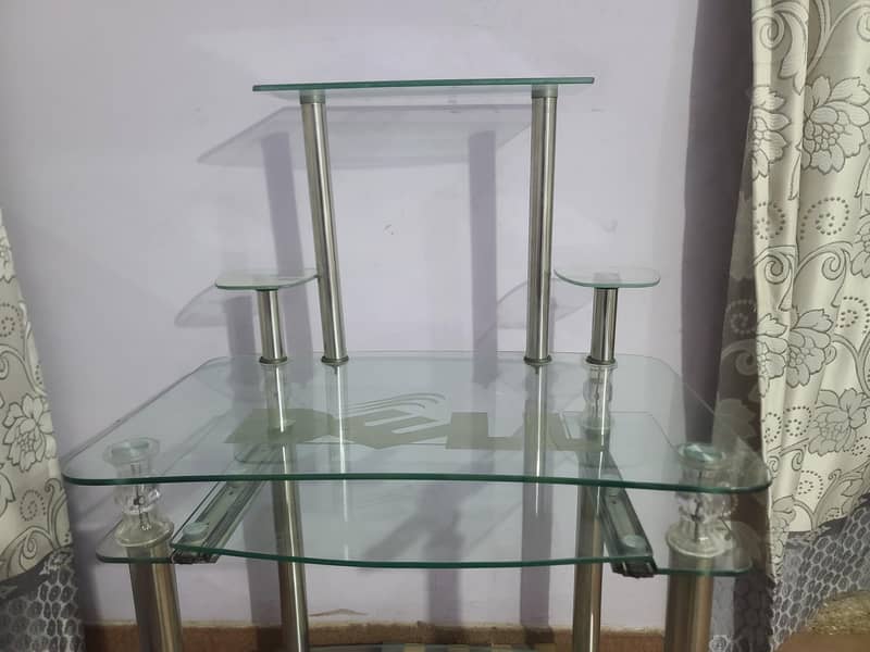 Computer Table 1