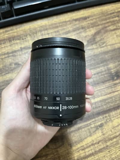 Nikon AF Nikkor 28-100mm f/3.5-5.6 G DSLR Camera Lens