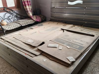 King Size Bed For Sale Price: 17000 Only