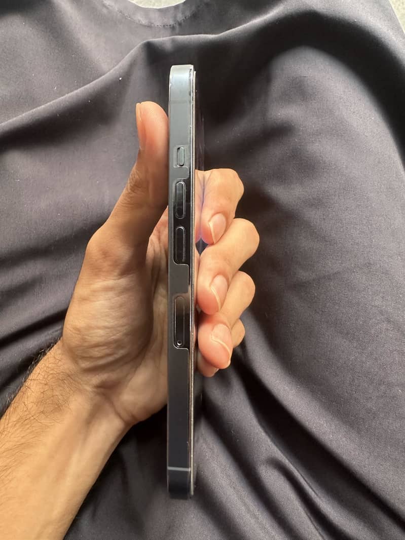 Protector is broken on screen 1