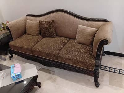 Premium 7-Seater Chinioti Style Wooden Sofa – Excellent Condition