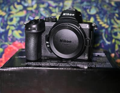 Nikon Z5 Body New