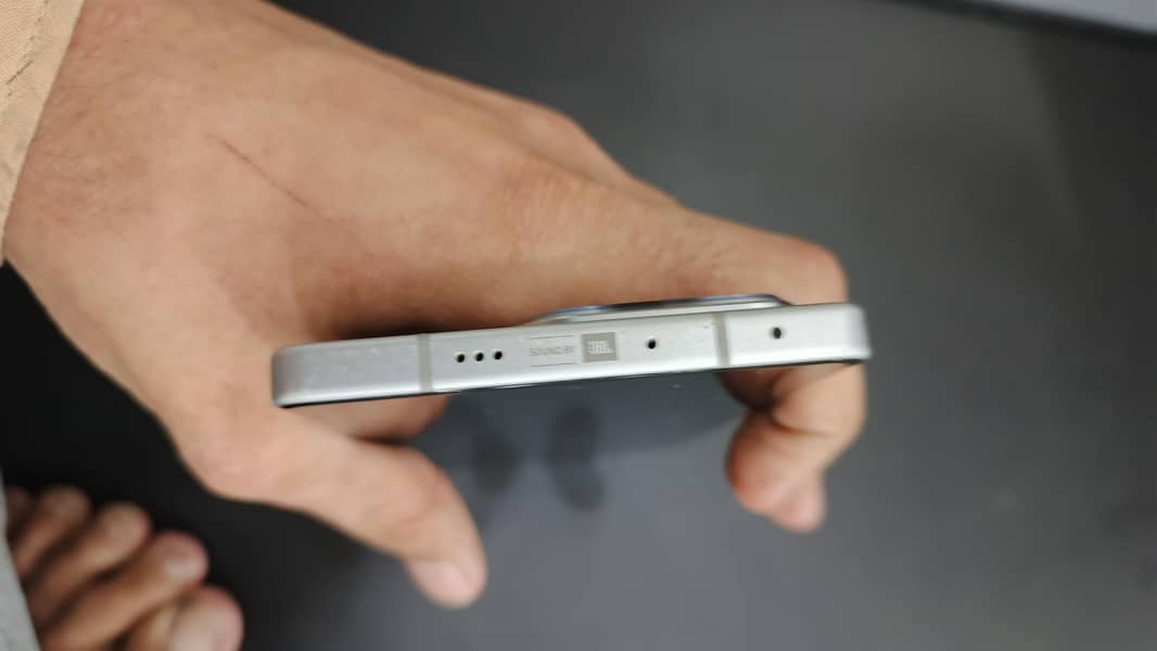Infinix Note 50 Pro 4