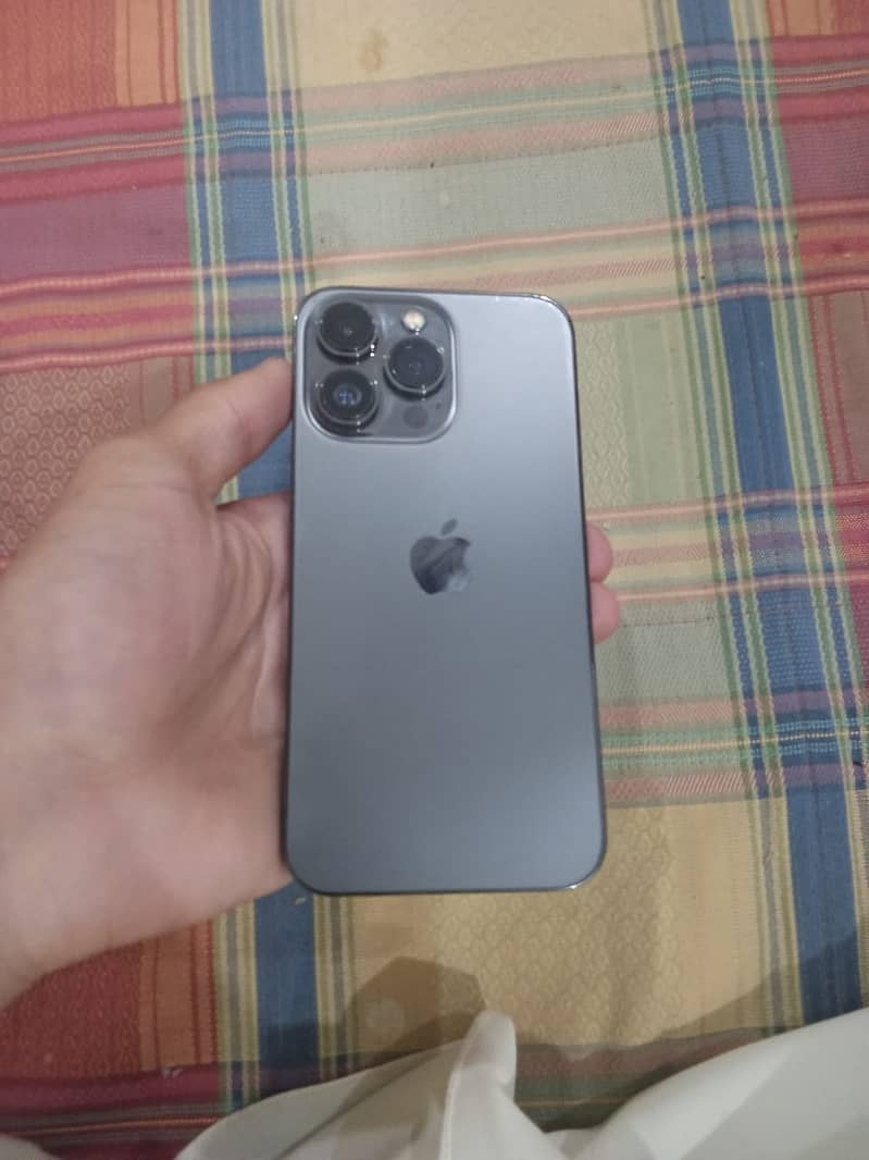 Apple iPhone 13 Pro Max 6