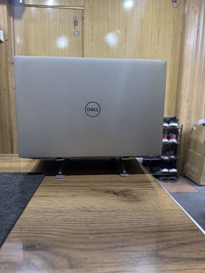 Dell XPS 15 9500 | core i7 10th Gen