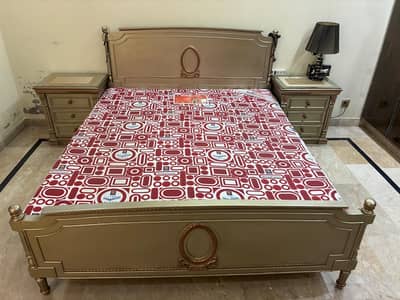 King Size Bed Set for Rs. 75,000.