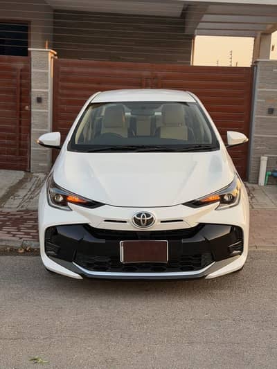Toyota Yaris 2025 Gli CVT Automatic