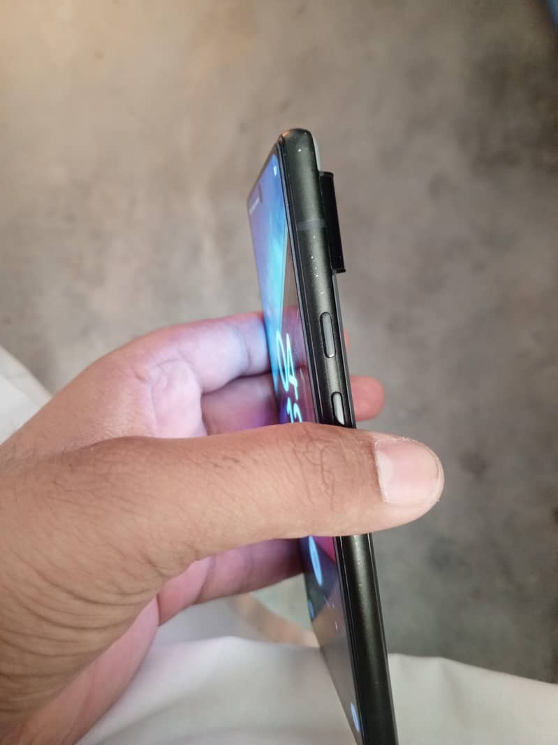 Google Pixel 6 4