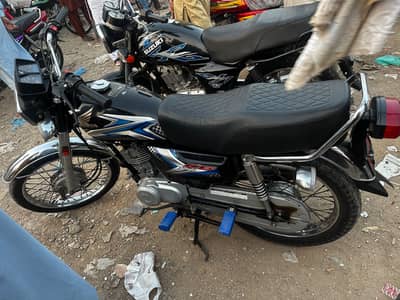 Honda CG 125 | 2025 Model | 2026 Reg (Hyderabad) | 10/10 conditions