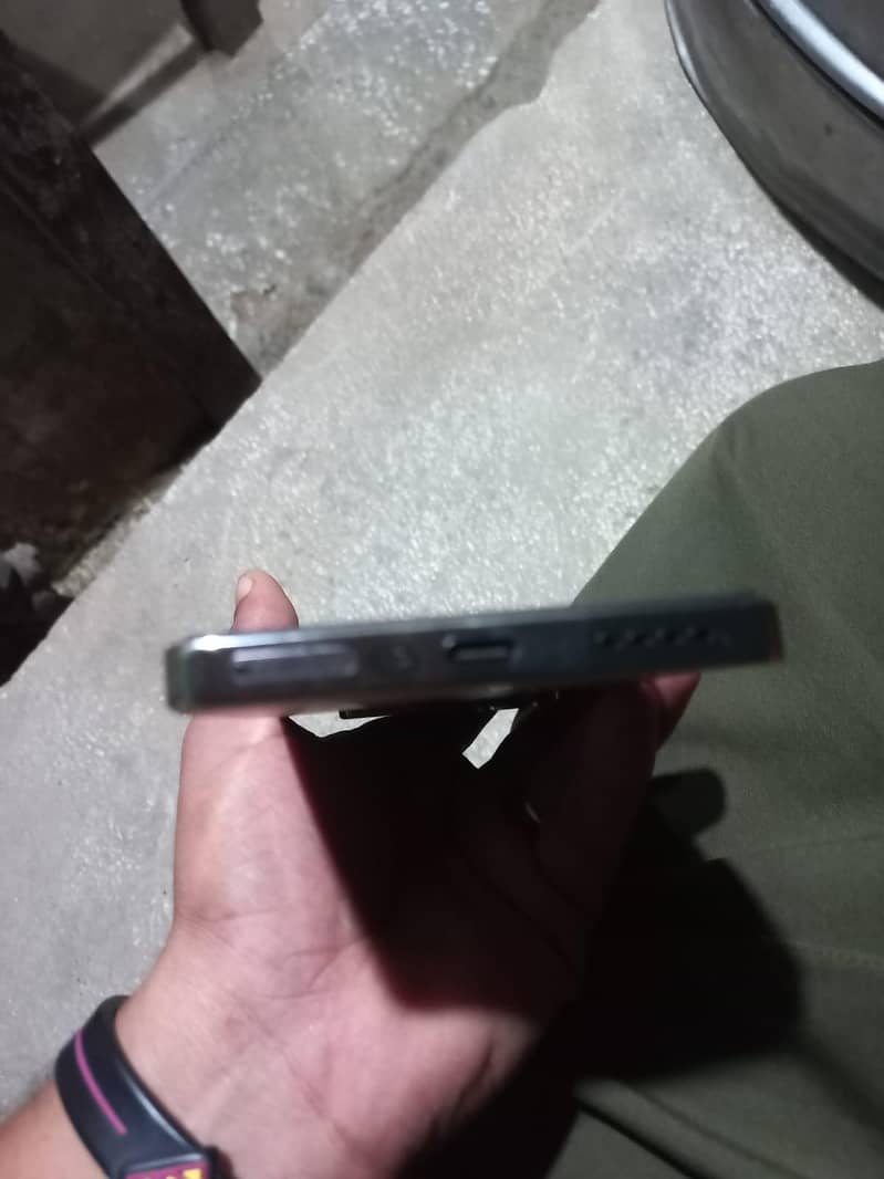Infinix Note 40 5