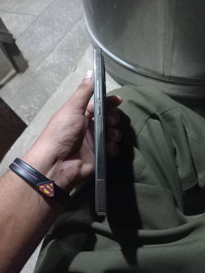 Infinix Note 40 6
