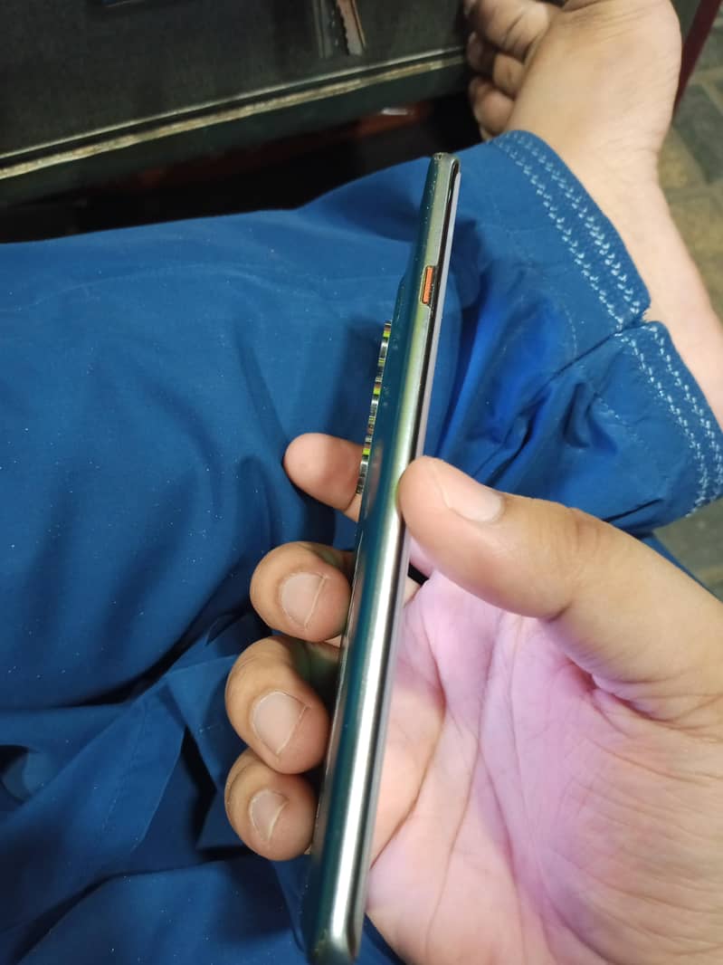 Tecno CAMON 40 Pro 3