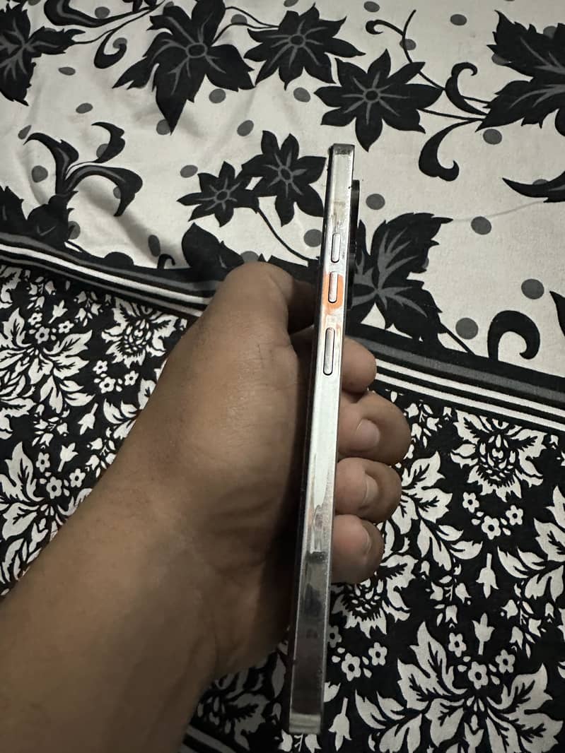 Tecno CAMON 20 2