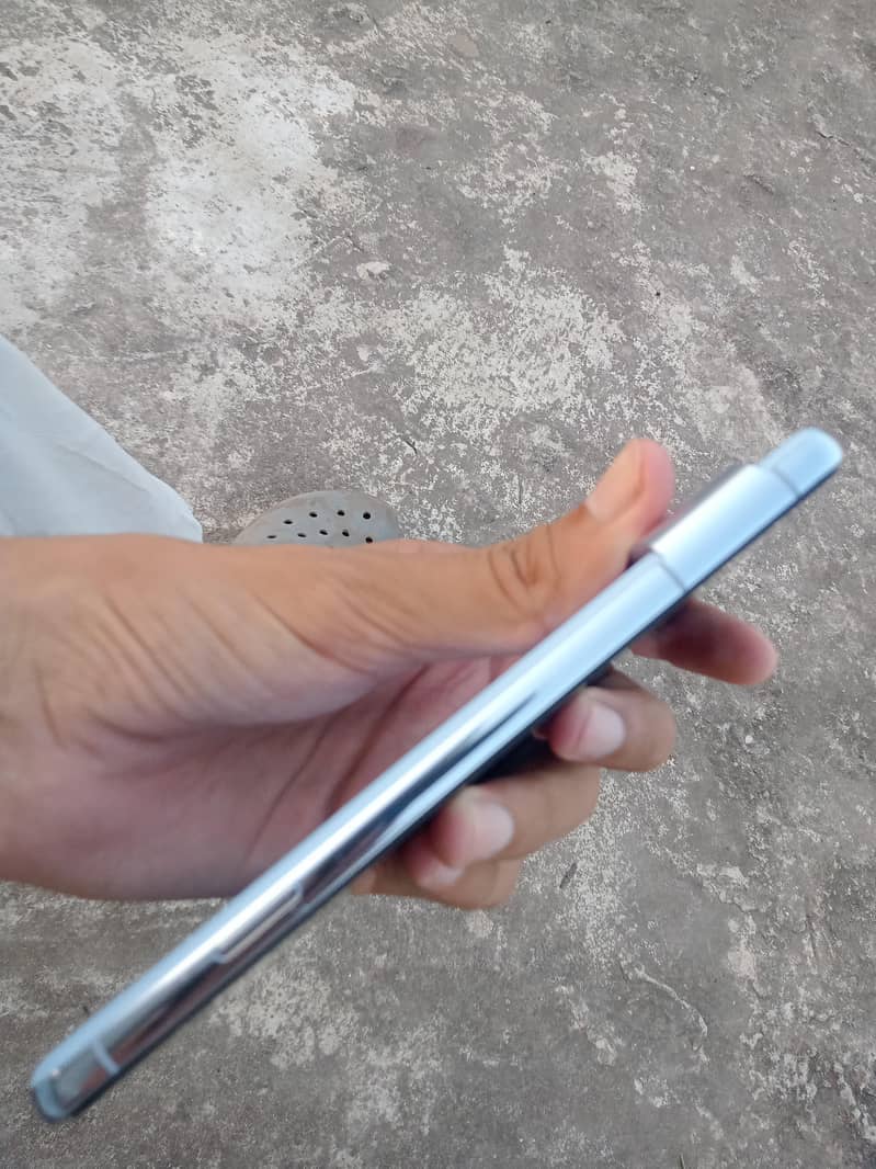 Google Pixel 8 Pro 4