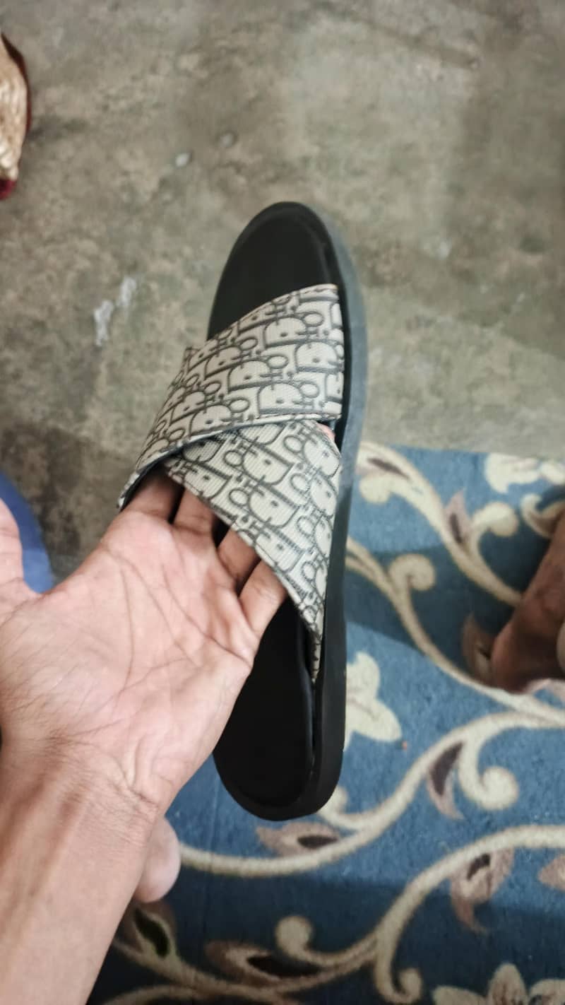 slipers 0