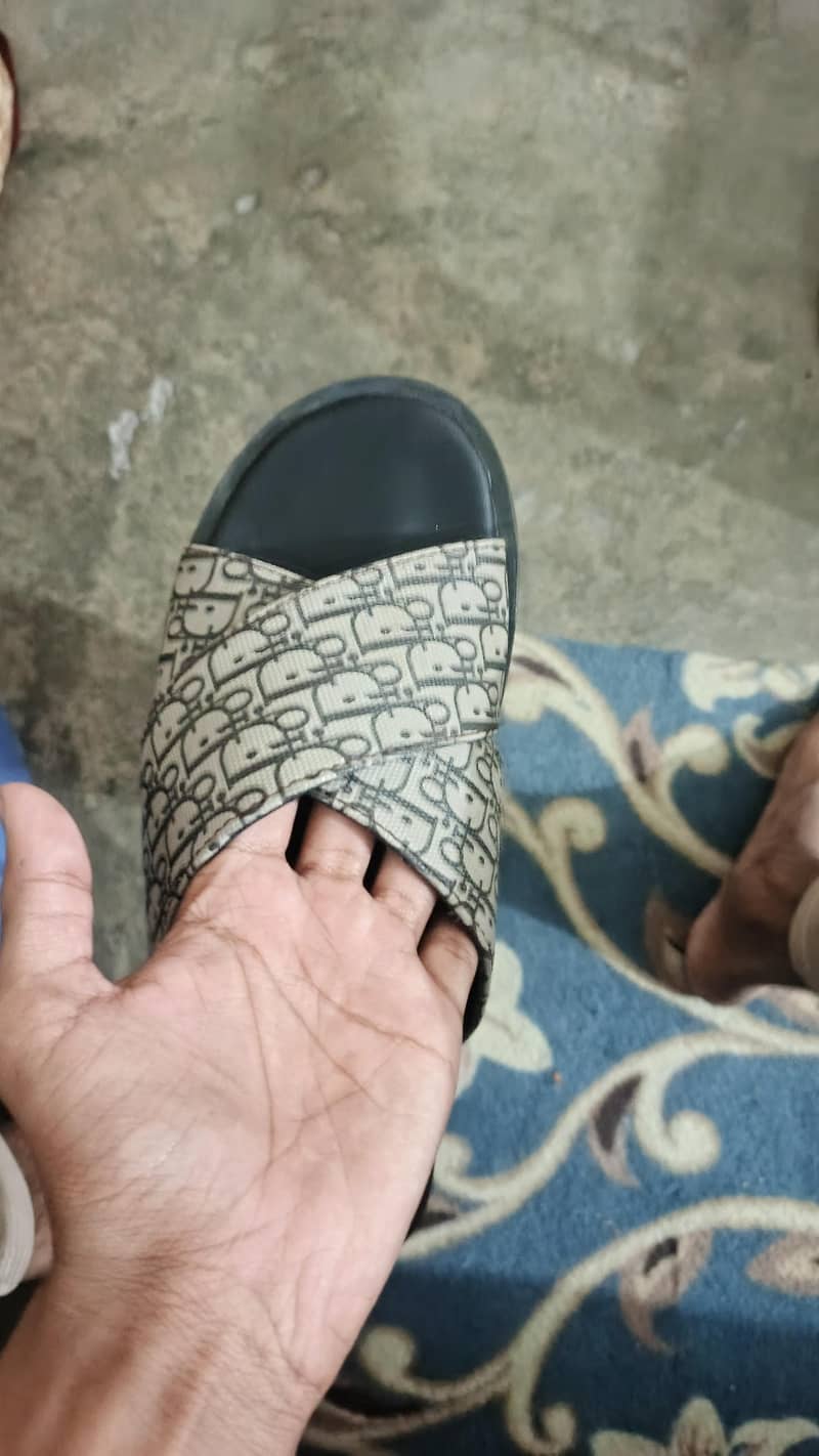slipers 1