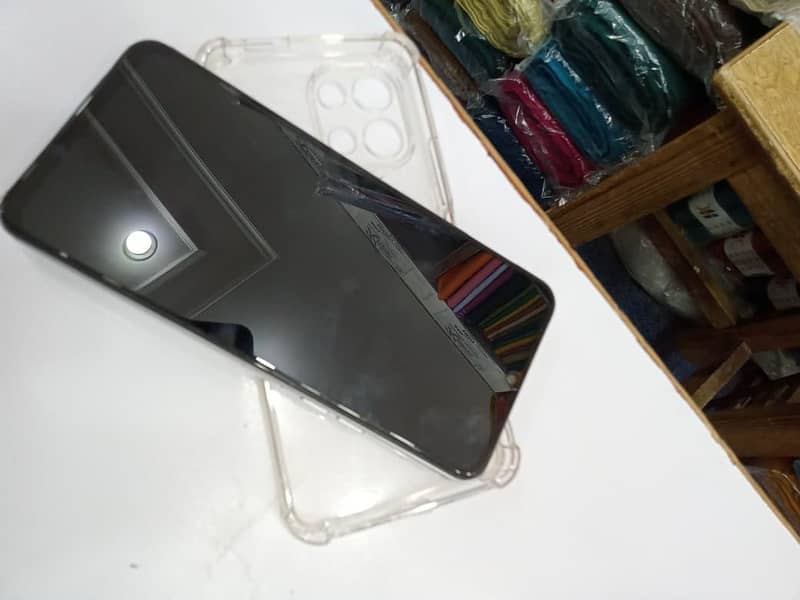 Tecno Spark Go 3 waranded 4