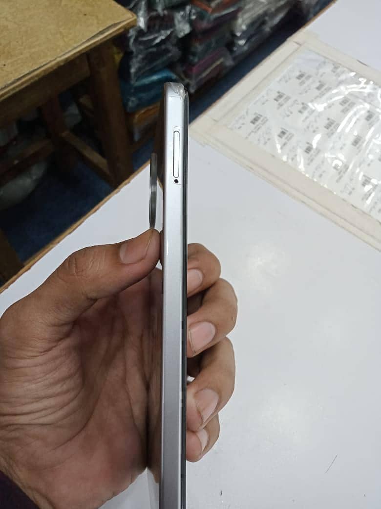 Tecno Spark Go 3 waranded 6