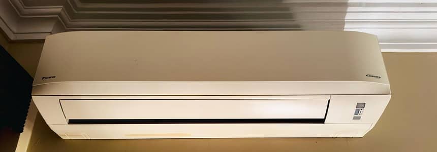 Daikin 1.5 Ton Inverter Split AC | Practically New | FTX50AXV1