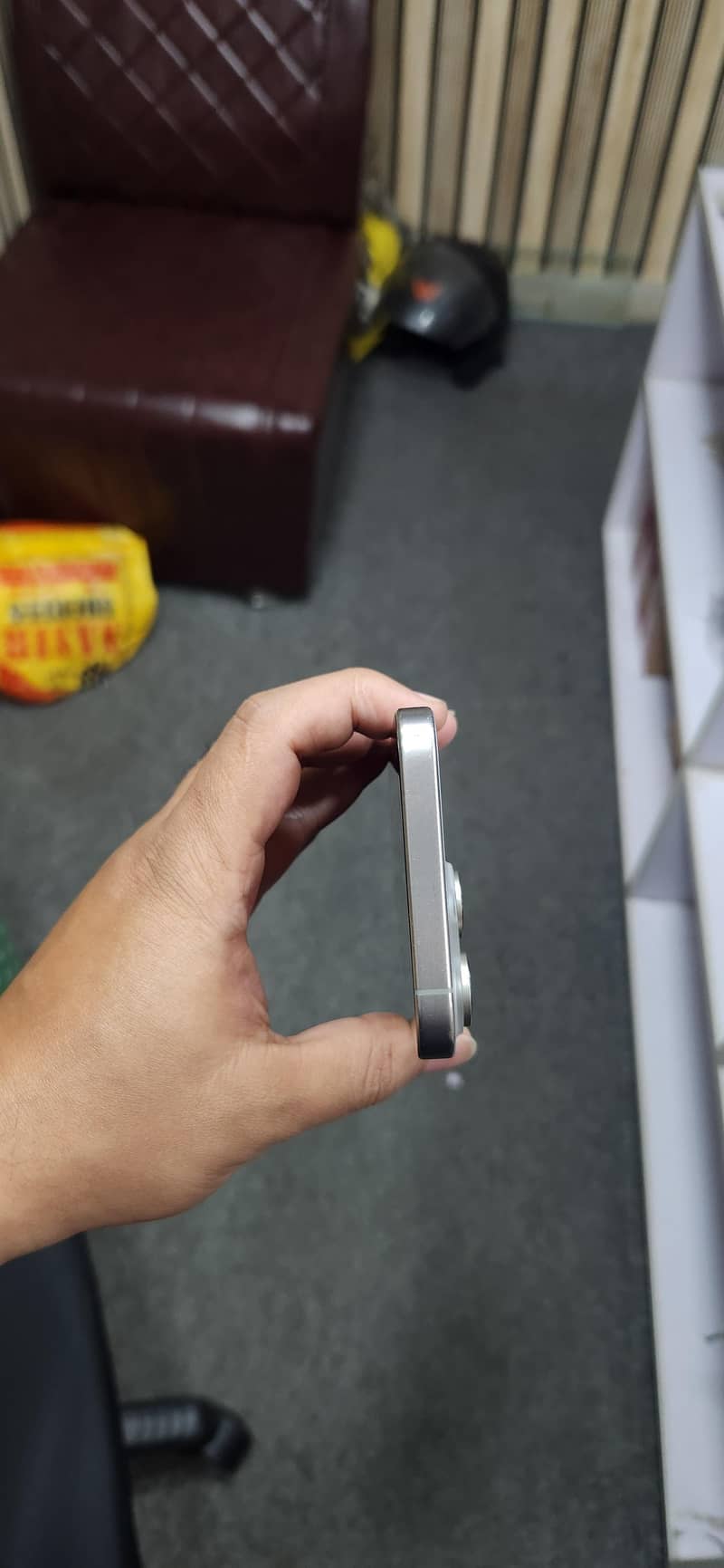 Apple iPhone 15 Pro Max 2