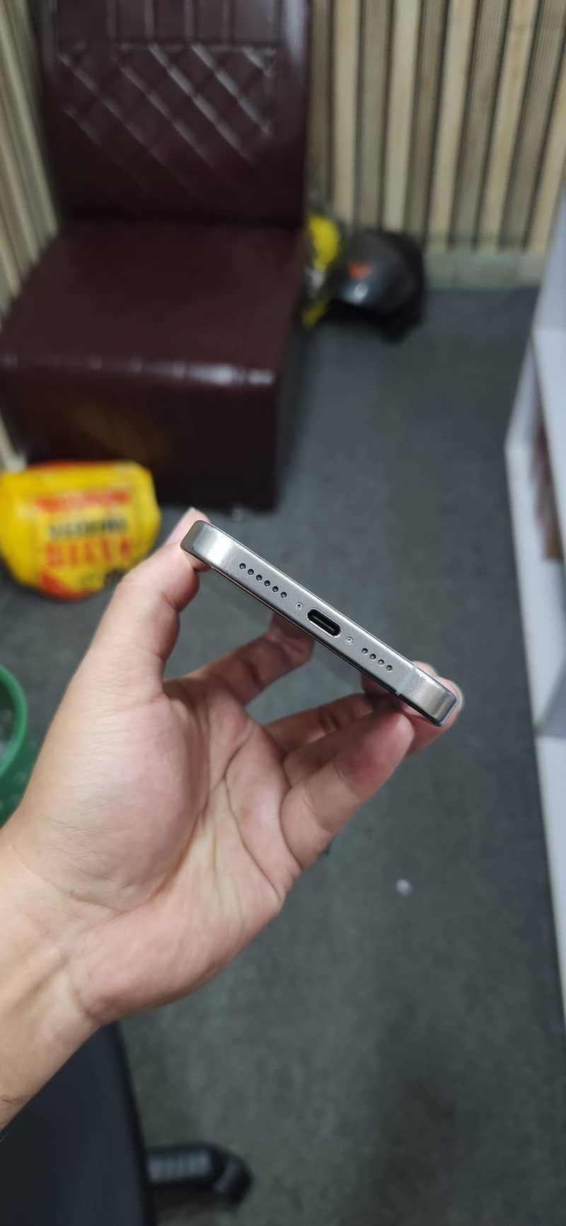 Apple iPhone 15 Pro Max 3
