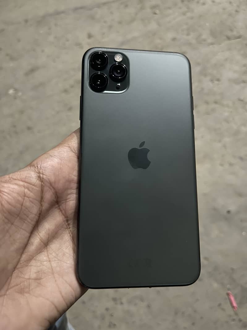 Apple iPhone 11 Pro Max 1