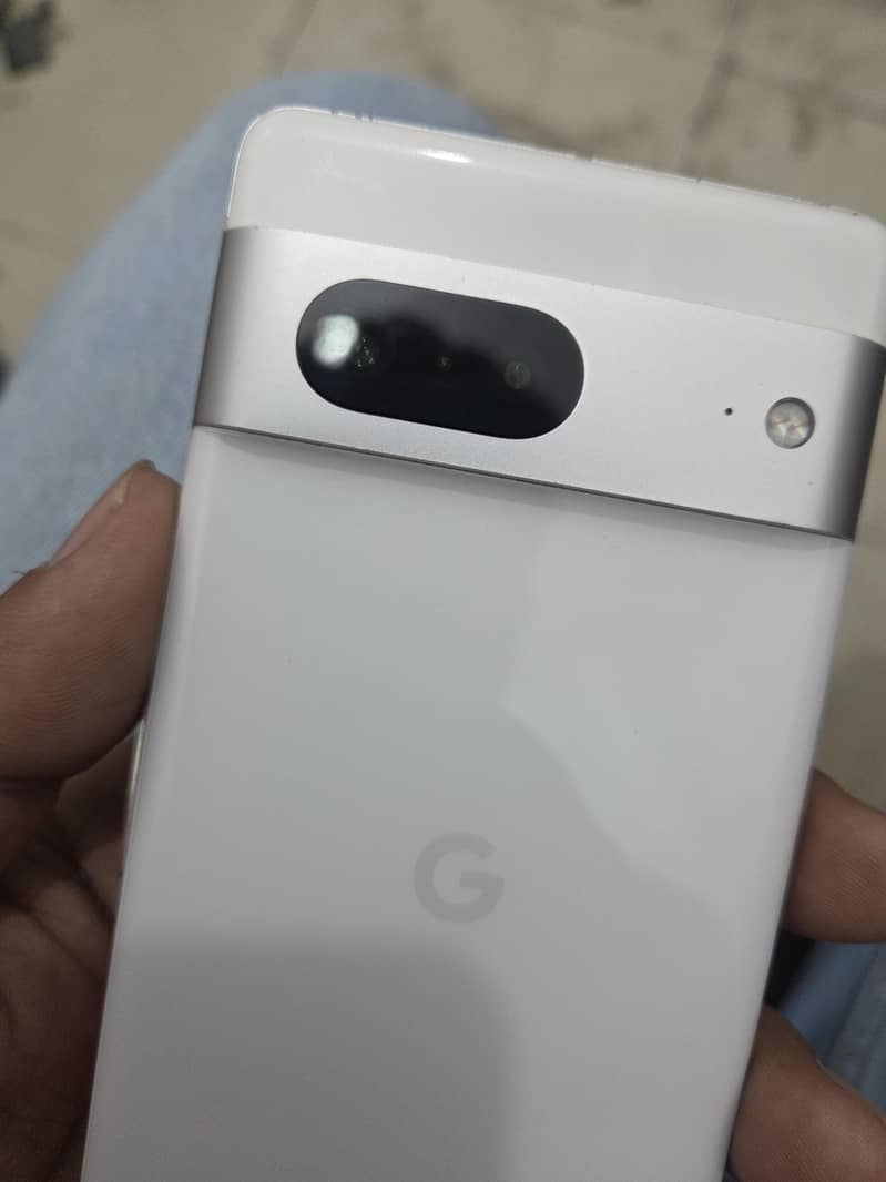 Google Pixel 7 3