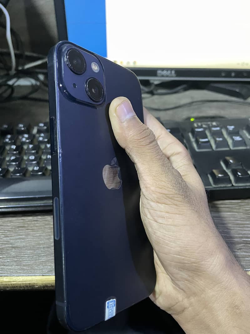 Apple iPhone 13 6