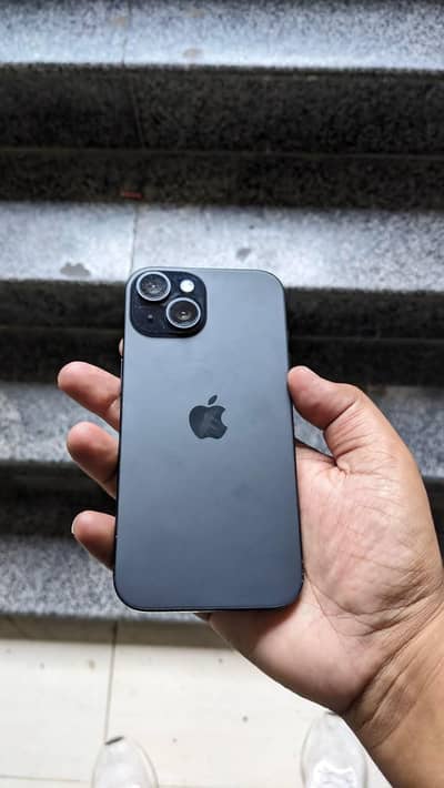 Apple iPhone 15