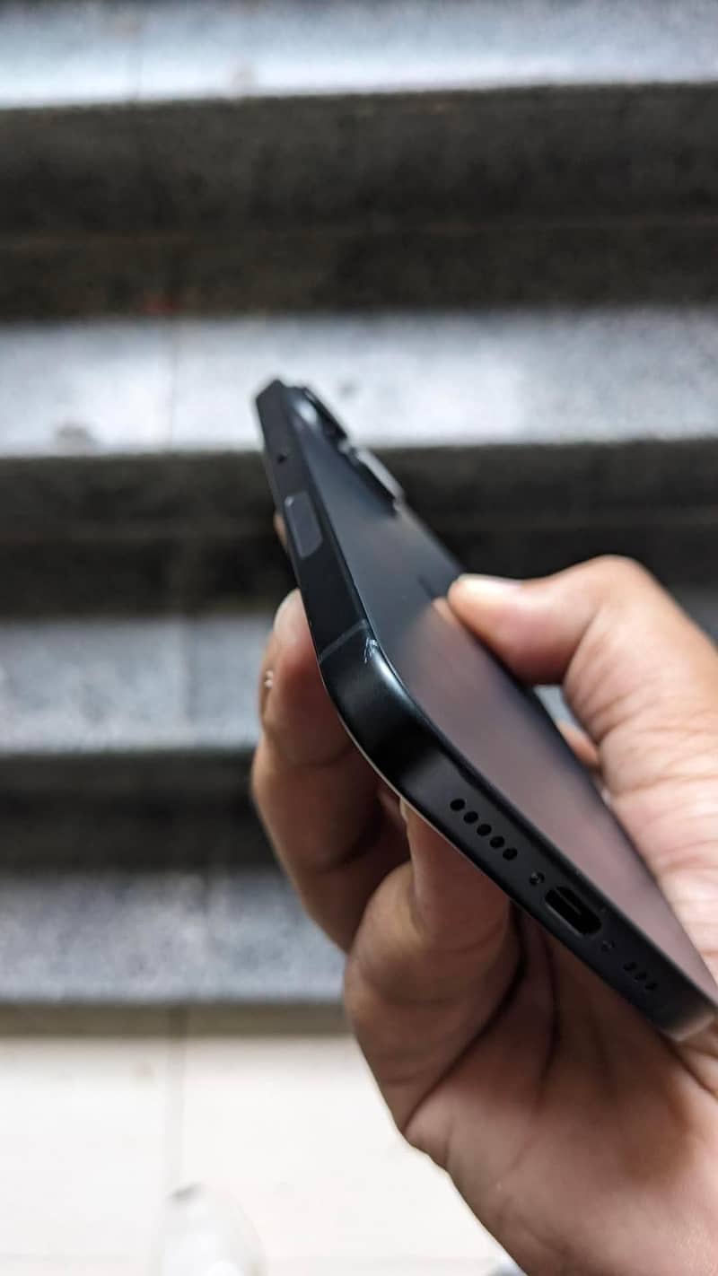 Apple iPhone 15 5