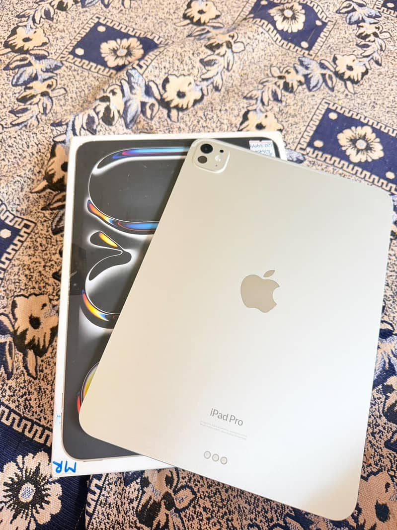 ipad pro 11 inch M4 0