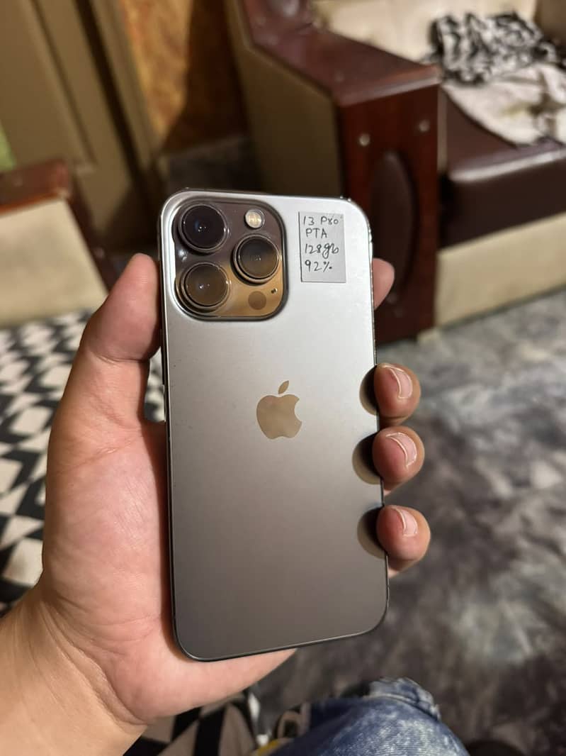 Apple iPhone 13 Pro 0