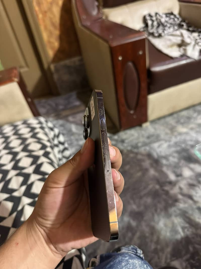 Apple iPhone 13 Pro 3