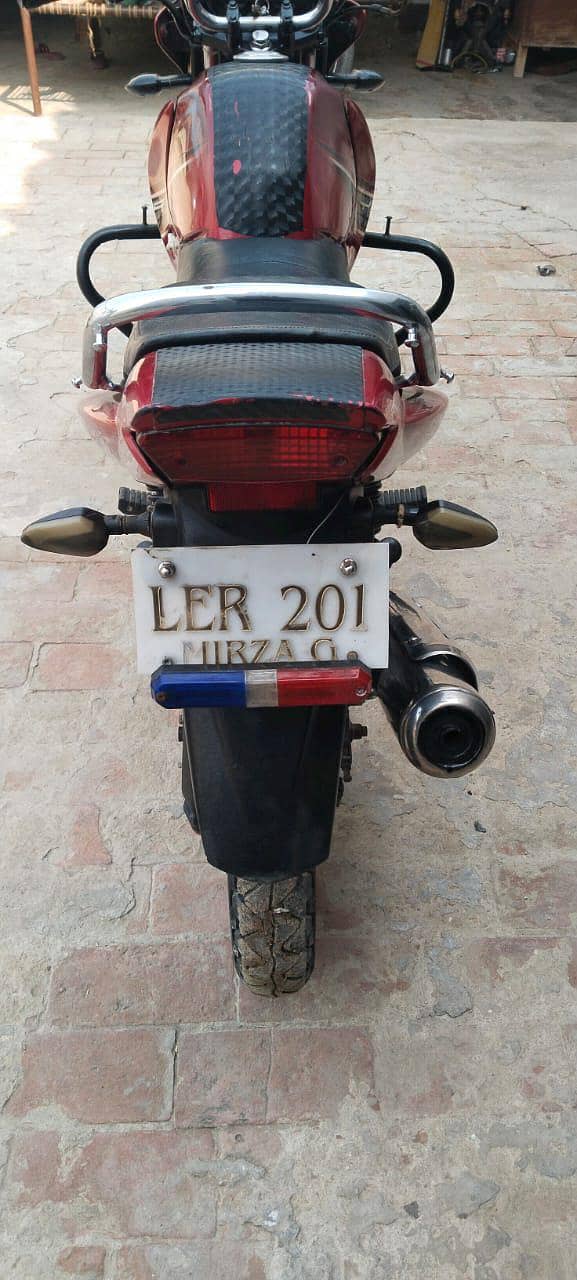 ybr 125 2