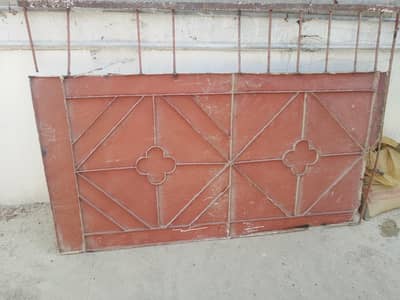gate iron