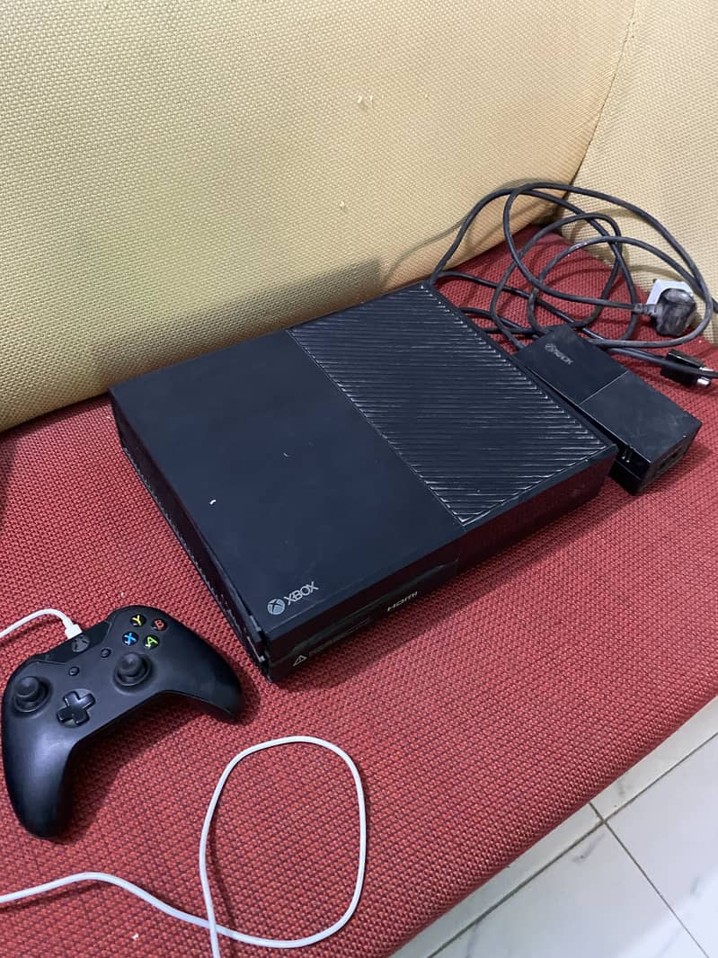 XBOX ONE 1TB MODEL 1