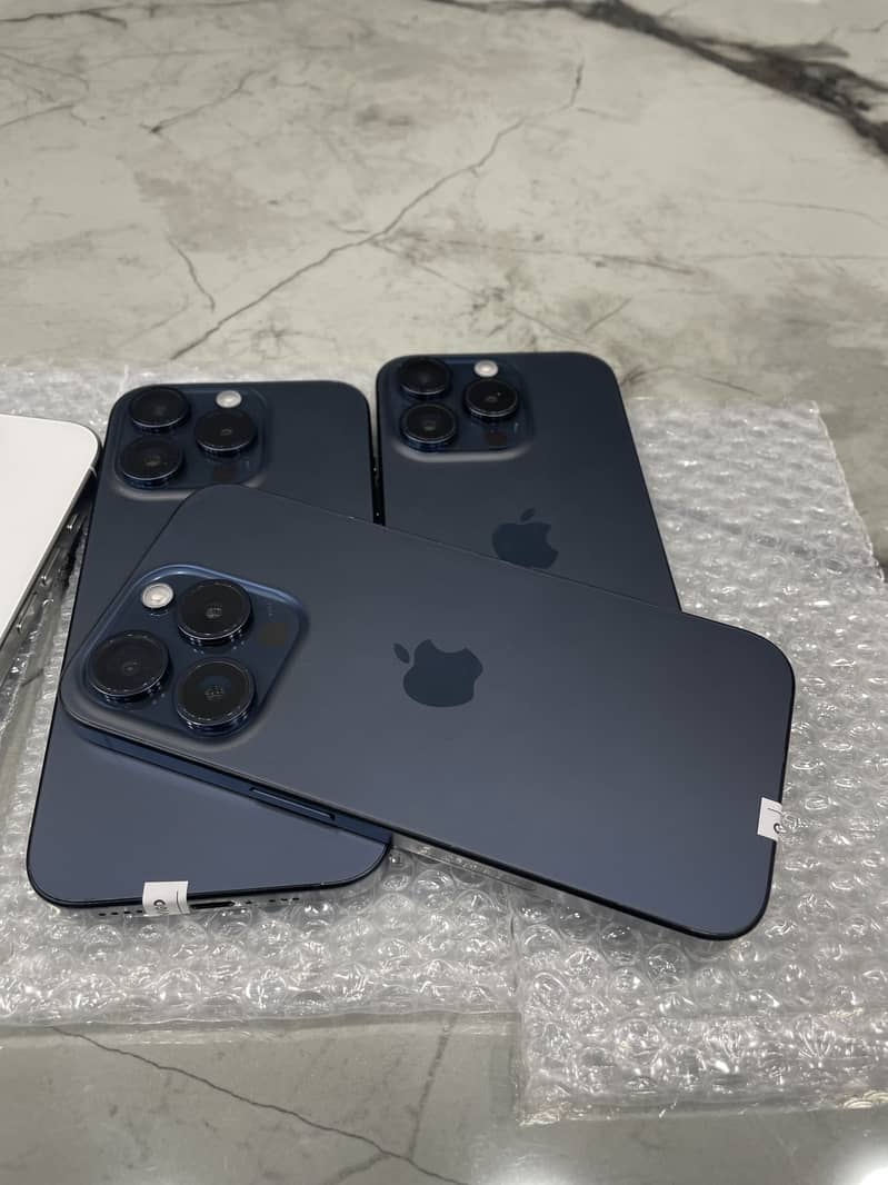 Apple iPhone 15 Pro 0