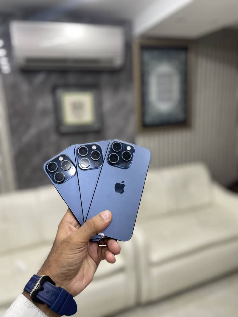 Apple iPhone 15 Pro 2