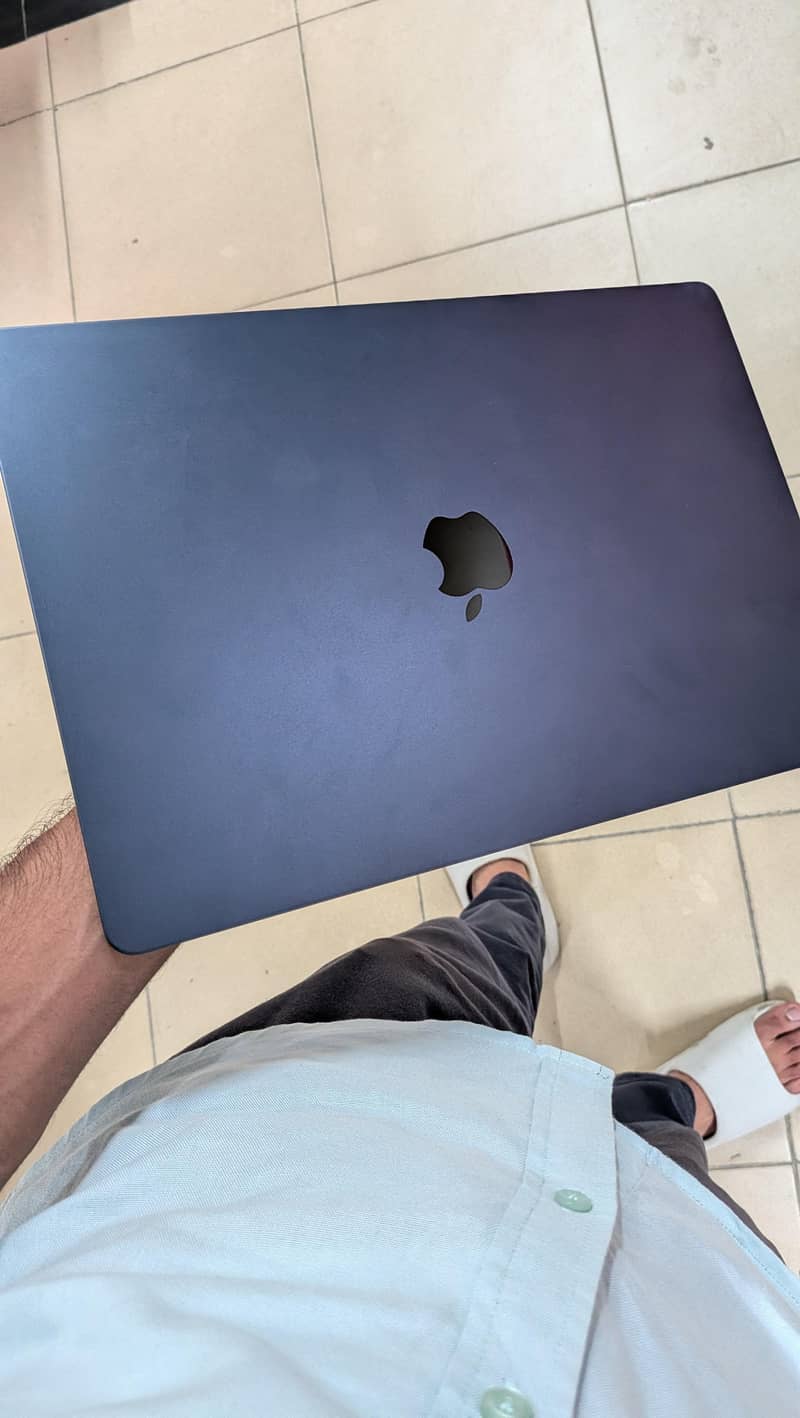 Macbook M4 Air 5