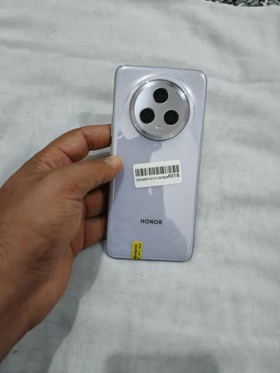 HONOR MAGIC 5 RAM 12 GB ROM 256 GB