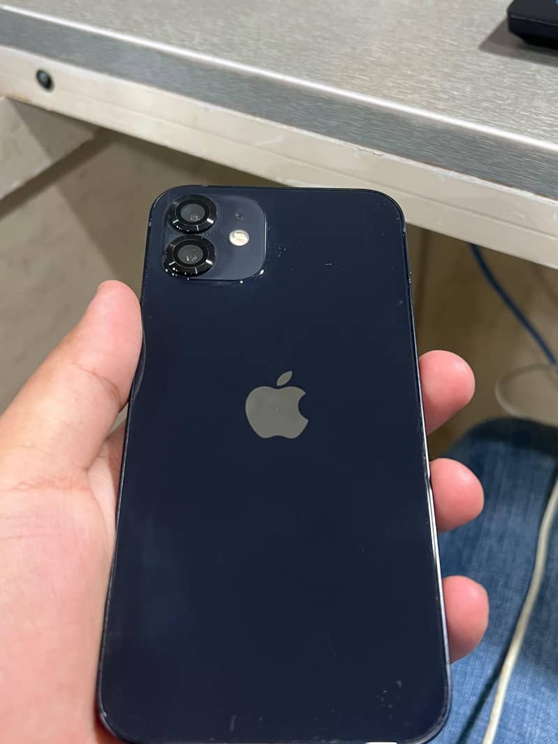 Apple iPhone 12 2