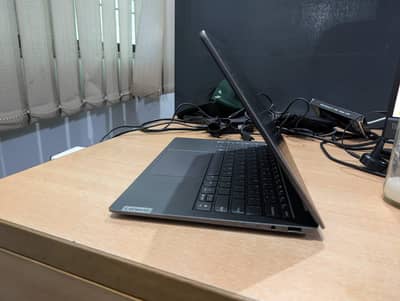 Lenovo Yoga i7 13th Generation