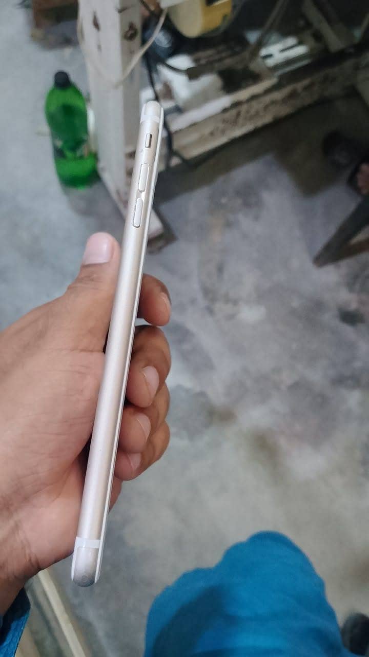 Apple iPhone 6S Plus 1
