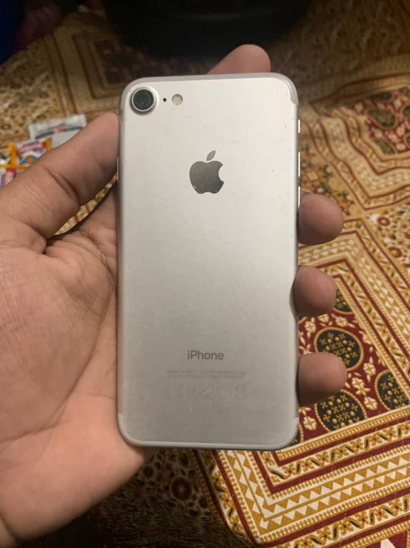 Apple iPhone 7 5