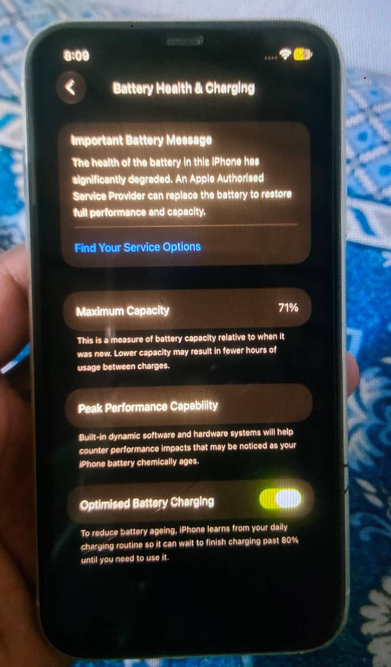 Apple iPhone 11 0