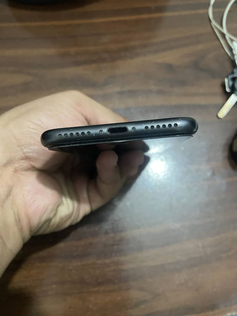 Apple iPhone 8 0