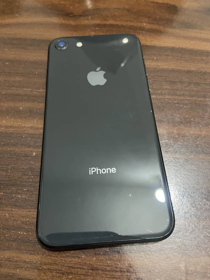 Apple iPhone 8 4