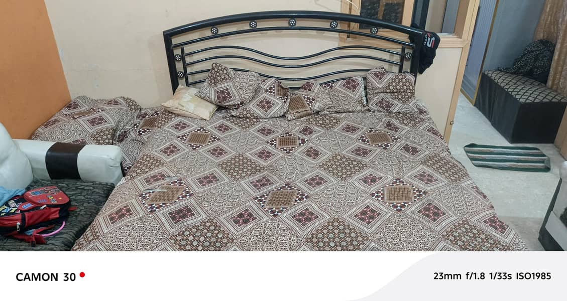 iron bed 1